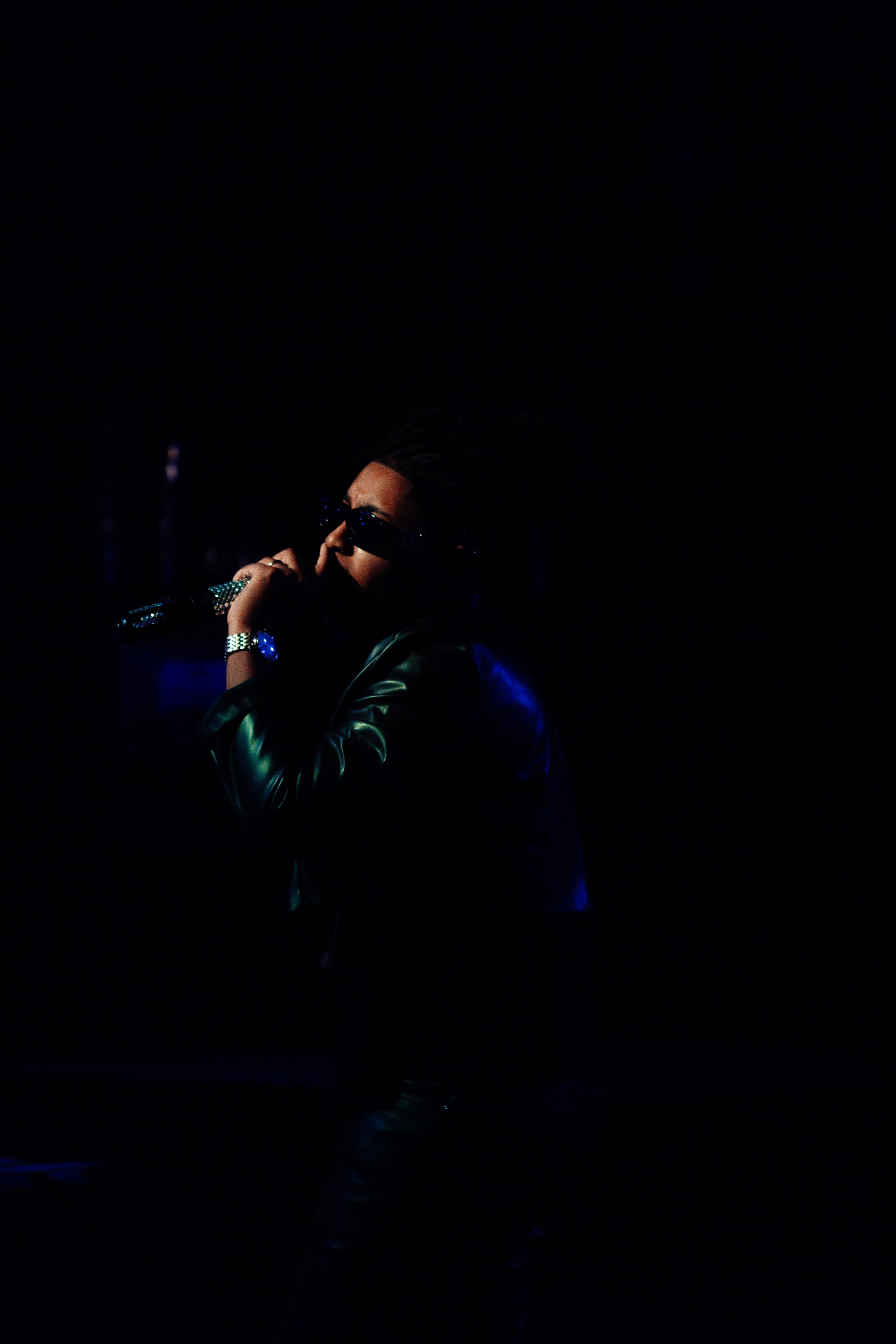 Asia Mills performing live